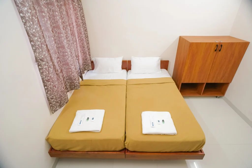 Deluxe Double_Twin Bed (Non-AC)